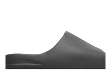 Load image into Gallery viewer, adidas Yeezy Slide Onyx (2022/2023)