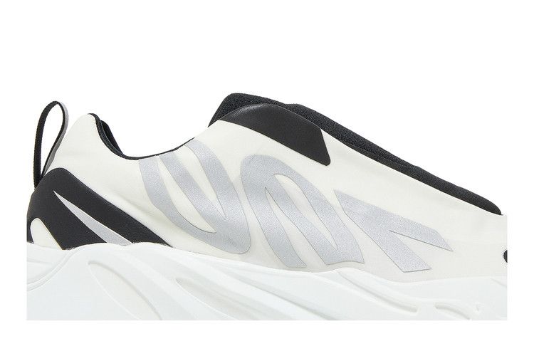 adidas Yeezy Boost 700 MNVN Laceless Analog