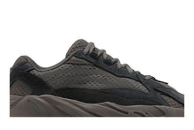 Load image into Gallery viewer, adidas Yeezy Boost 700 V2 Mauve
