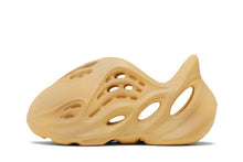 Load image into Gallery viewer, adidas Yeezy Foam RNR Desert Sand (Infants)