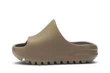 Load image into Gallery viewer, adidas Yeezy Slide Earth Brown (Kids)