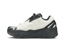 Load image into Gallery viewer, adidas Yeezy Boost 700 MNVN Bone (Infants)