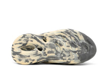 Load image into Gallery viewer, adidas Yeezy Foam RNNR MXT Moon Gray