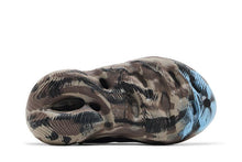 Load image into Gallery viewer, adidas Yeezy Foam RNR MX Cinder (Infants)