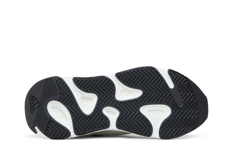 adidas Yeezy Boost 700 MNVN Laceless Analog