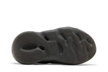 Load image into Gallery viewer, adidas Yeezy Foam RNR Onyx (Kids)