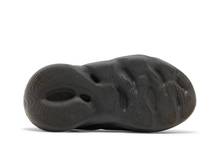 Load image into Gallery viewer, adidas Yeezy Foam RNR Onyx (Kids) (2022/2024)