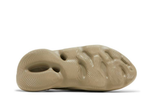 Load image into Gallery viewer, adidas Yeezy Foam RNR Stone Salt