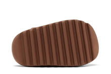Load image into Gallery viewer, adidas Yeezy Slide Flax (Infants)