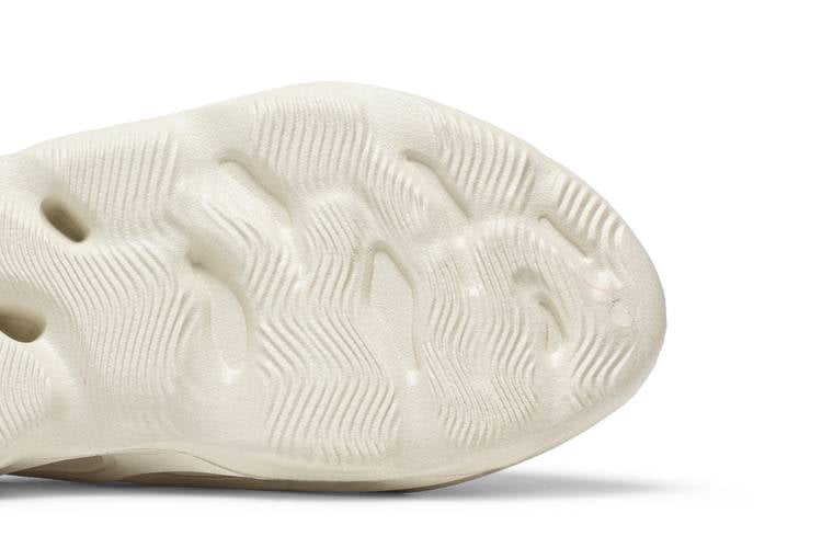 adidas Yeezy Foam RNNR Ararat