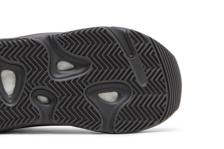 adidas Yeezy Boost 700 MNVN Geode (Infants)
