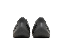Load image into Gallery viewer, adidas Yeezy Foam RNR Onyx (Kids) (2022/2024)