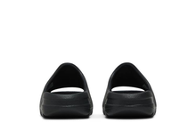 Load image into Gallery viewer, adidas Yeezy Slide Onyx (Kids)