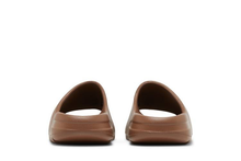 Load image into Gallery viewer, adidas Yeezy Slide Flax (2022/2024)