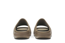 Load image into Gallery viewer, adidas Yeezy Slide Earth Brown (Kids)