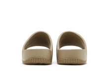 Load image into Gallery viewer, Nike Calm Slide Khaki