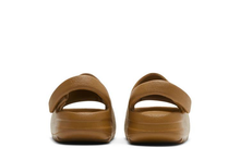 Load image into Gallery viewer, adidas Yeezy Slide Ochre (Infants)