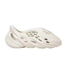 Load image into Gallery viewer, adidas Yeezy Foam RNNR Ararat