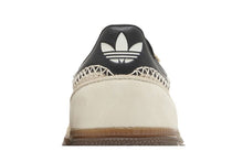 Load image into Gallery viewer, adidas Handball Spezial Wonder White Black (Women's)