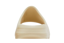 Load image into Gallery viewer, adidas Yeezy Slide Bone (2022) (Kids)