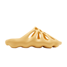 Load image into Gallery viewer, adidas Yeezy 450 Slide Cream