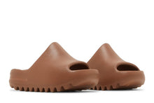 Load image into Gallery viewer, adidas Yeezy Slide Flax (Kids)