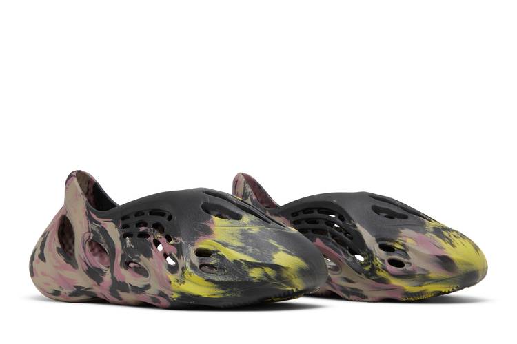 adidas Yeezy Foam RNR MX Carbon