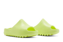 Load image into Gallery viewer, adidas Yeezy Slide Glow Green (Kids)