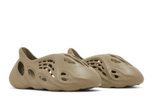 Load image into Gallery viewer, adidas Yeezy Foam RNR Stone Taupe