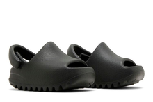 Load image into Gallery viewer, adidas Yeezy Slide Dark Onyx (Infants)