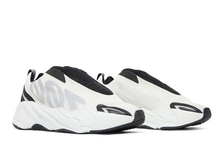 adidas Yeezy Boost 700 MNVN Laceless Analog