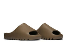 Load image into Gallery viewer, adidas Yeezy Slide Earth Brown