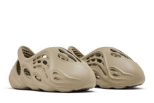 Load image into Gallery viewer, adidas Yeezy Foam RNR Stone Salt (Infants)