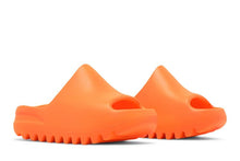 Load image into Gallery viewer, adidas Yeezy Slide Enflame Orange (Kids)