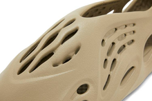 Load image into Gallery viewer, adidas Yeezy Foam RNR Stone Salt