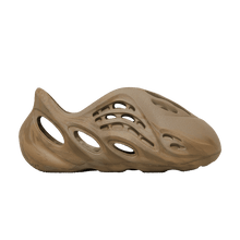 Load image into Gallery viewer, adidas Yeezy Foam RNNR Stone Sage (Infants)