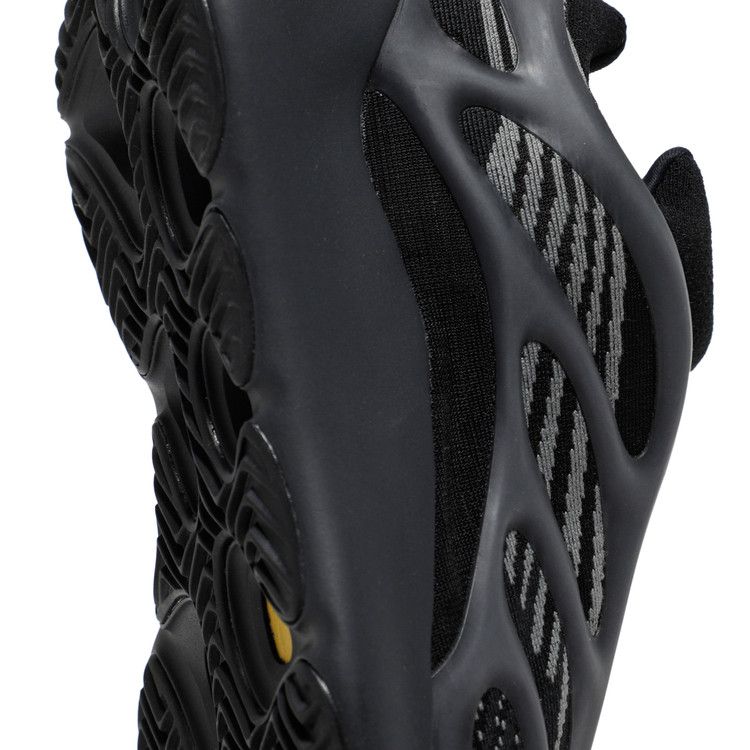 adidas Yeezy 700 V3 Alvah