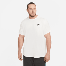 Load image into Gallery viewer, Men's Nike Sportswear Club T-Shirt