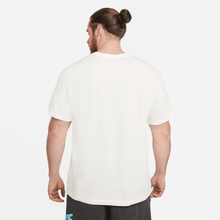 Load image into Gallery viewer, Men's Nike Sportswear Club T-Shirt