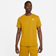 Load image into Gallery viewer, Men's Nike Sportswear Club T-Shirt
