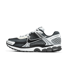 Load image into Gallery viewer, Men's Nike Zoom Vomero 5 SE SP "Dark Grey"