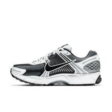Load image into Gallery viewer, Men's Nike Zoom Vomero 5 SE SP "Dark Grey"