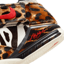 Load image into Gallery viewer, Men's LeBron James Nike Zoom LeBron 2 LX “Beast”