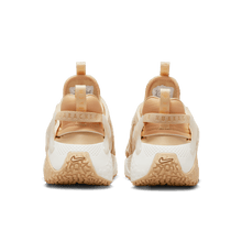 Load image into Gallery viewer, Women's Nike Air Huarache Craft "Sesame Sail"