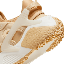 Load image into Gallery viewer, Women's Nike Air Huarache Craft "Sesame Sail"