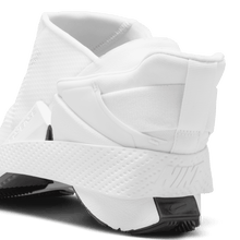 Load image into Gallery viewer, Women's Nike Go FlyEase "White Black "
