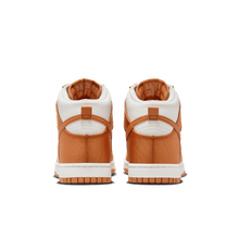 Load image into Gallery viewer, Men's Nike Dunk High Retro SE “Satin Curry”