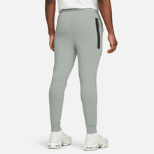 Load image into Gallery viewer, Men's Nike Sportswear Tech Fleece Lightweight Slim-Fit Jogger Sweatpants