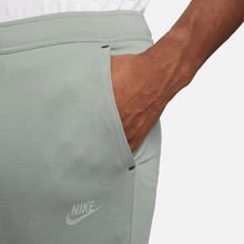 Load image into Gallery viewer, Men's Nike Sportswear Tech Fleece Lightweight Slim-Fit Jogger Sweatpants