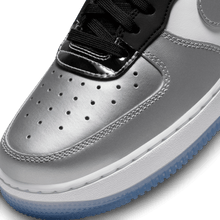 Load image into Gallery viewer, Women's Nike Air Force 1 '07 SE “Chrome”